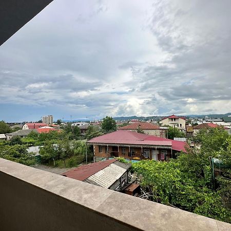 Aparthotel クタイシ エクステリア 写真