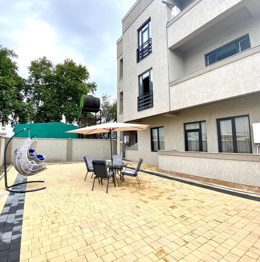 Aparthotel クタイシ エクステリア 写真
