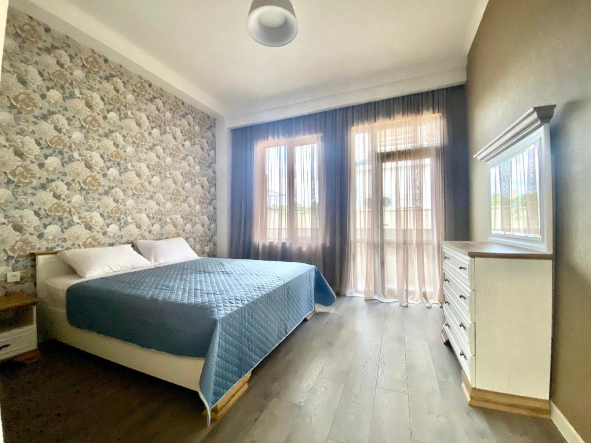 Aparthotel クタイシ エクステリア 写真
