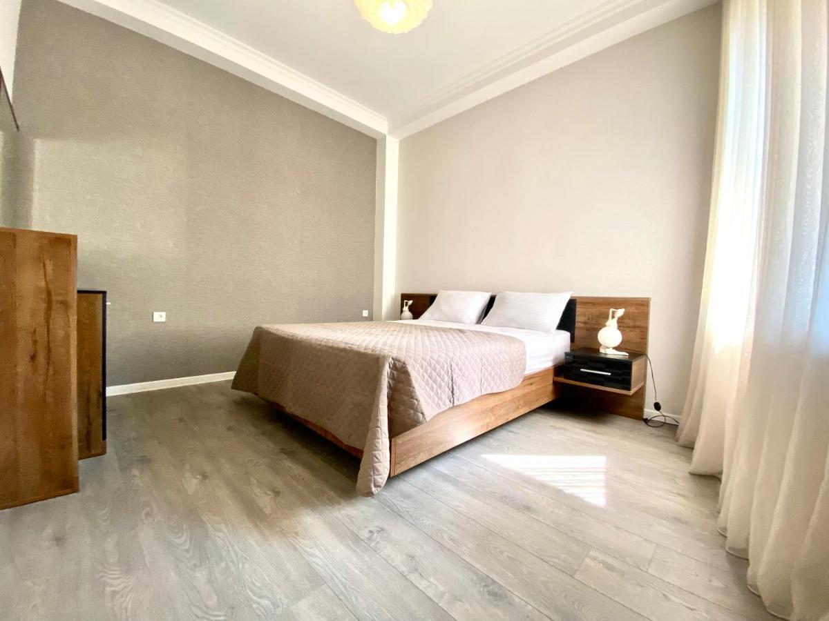 Aparthotel クタイシ エクステリア 写真